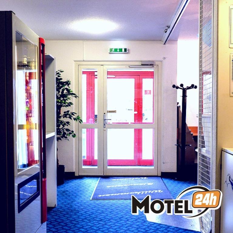 Motel 24h Hannover Exteriör bild