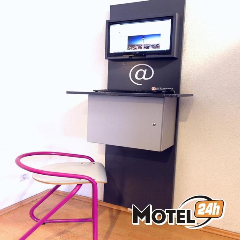 Motel 24h Hannover Exteriör bild