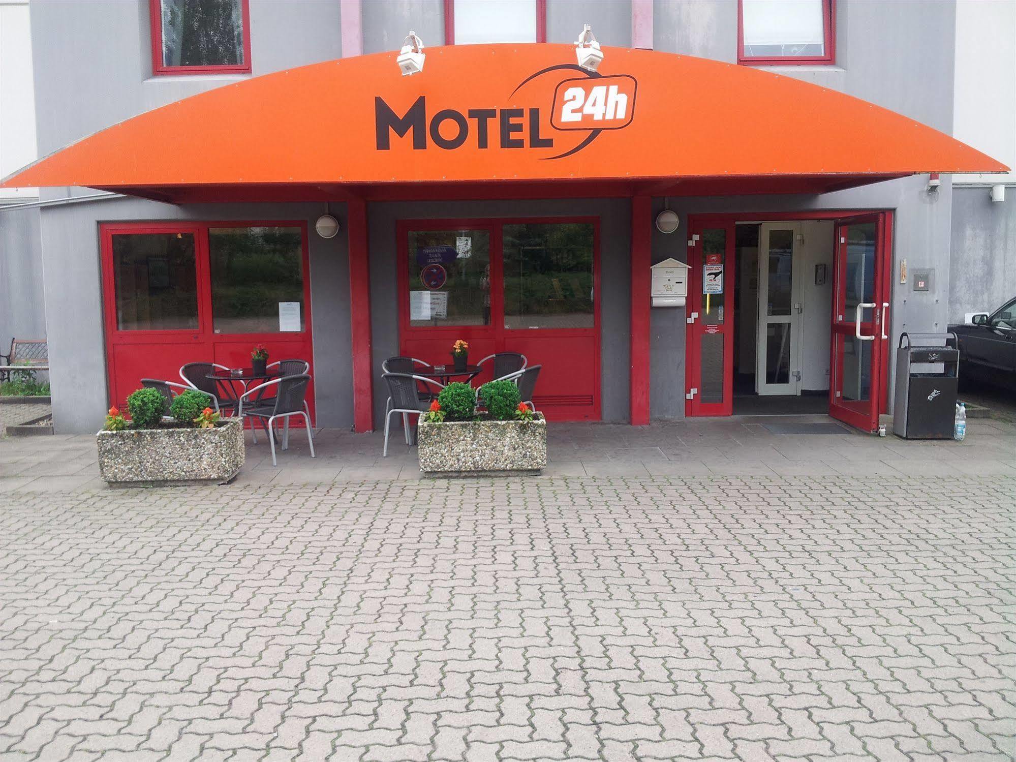 Motel 24h Hannover Exteriör bild